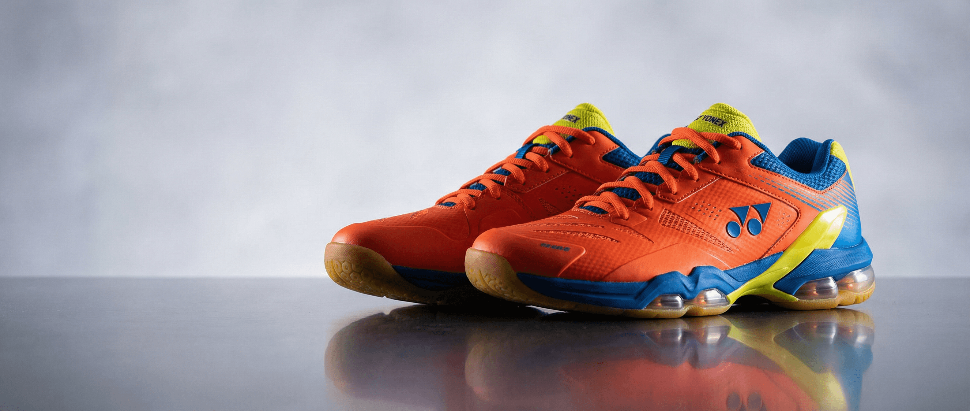 YONEX POWER CUSHION 球鞋